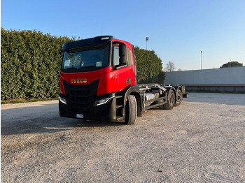 Leasing para IVECO X-WAY AD260 NUOVO TARGATO SCARRABILE IVECO X-WAY AD260 NUOVO TARGATO SCARRABILE: foto 1