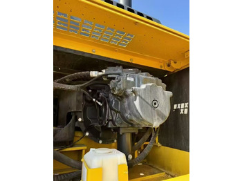 Excavadora de cadenas KOMATSU PC400-8R: foto 4