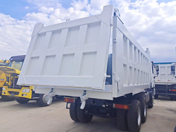 Camión para transporte de materiales áridos SHACMAN Shacman Lorry Dump Truck for Sale in Namibia: foto 4