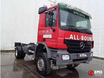 Camión chasis MERCEDES-BENZ Actros 1832