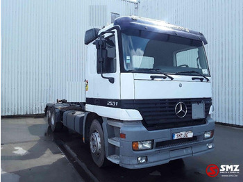 Camión chasis MERCEDES-BENZ Actros 2531