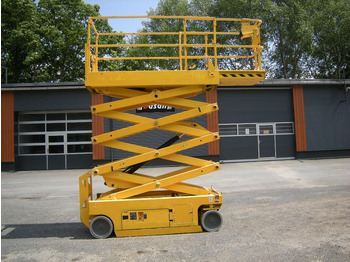 Camión con plataforma elevadora GENIE
