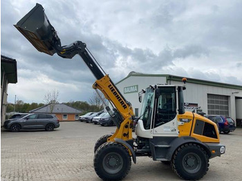 Cargadora de ruedas telescópica LIEBHERR L 509 Tele
