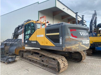 Excavadora de cadenas Volvo EC 300 E NL MIETE / RENTAL (12001057): foto 2