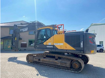 Excavadora de cadenas Volvo EC 300 E NL new engine MIETE / RENTAL (12002174): foto 2