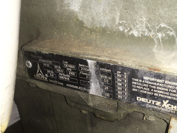 Maquinaria de construcción DEUTZ