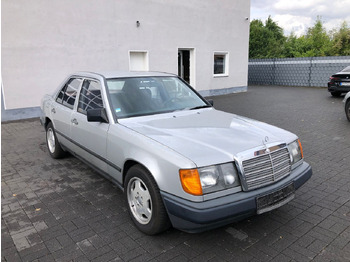 Sedan Mercedes-Benz W124 E 260: foto 3