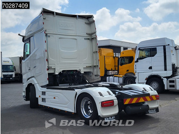 Leasing para DAF XG+ 530 XG+ 4X2 Retarder 2x Tanks Standklima Leather Alcoa's DAF XG+ 530 XG+ 4X2 Retarder 2x Tanks Standklima Leather Alcoa's: foto 2