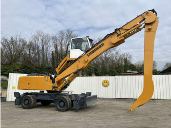 Manipulador de materiales LIEBHERR A 924