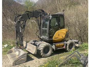 Excavadora de ruedas MECALAC