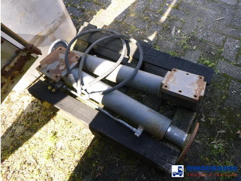 Cilindro hidráulico Onbekend 2 Support legs for loading crane: foto 2 Cilindro hidráulico Onbekend 2 Support legs for loading crane: foto 2