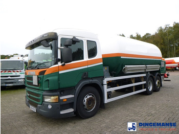 Camión cisterna SCANIA P 320