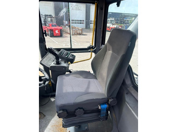 Reach stacker Kalmar DRF450-65C5X: foto 5 Reach stacker Kalmar DRF450-65C5X: foto 5