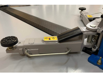 Equipo de taller TL45E PRO 2 post lift - fully automatic: foto 3 Equipo de taller TL45E PRO 2 post lift - fully automatic: foto 3