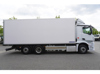 Camión frigorífico MERCEDES-BENZ 2543 / NEW Lamberet refrigerator/ 160 tho. km / steered 3rd axle: foto 3