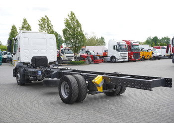 Camión portacontenedore/ Intercambiable RENAULT D16 / Chassis 7.1 m / Differential lock: foto 5