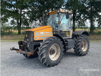 Tractor JCB