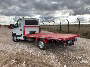 Camión caja abierta 2009 Iveco 35S10 Cargo Van: foto 3