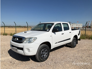 Pick-up TOYOTA Hilux