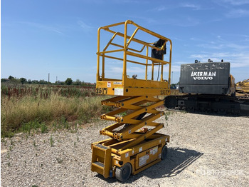 Plataforma de tijeras 2009 Haulotte Optimum 8 Electric Scissor Lift: foto 4