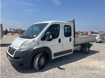 Camión caja abierta PEUGEOT