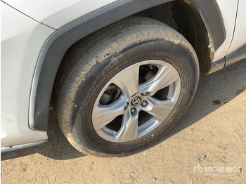 SUV/ Todoterreno 2019 Toyota RAV4 4WD SUV: foto 4