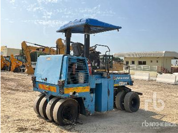 Rodillo DYNAPAC CP142 9 Wheel: foto 3
