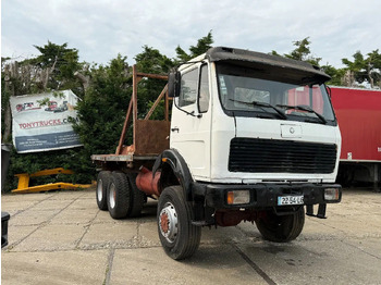 Camión caja abierta MERCEDES-BENZ SK 2628