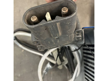 Sistema eléctrico para Equipo de manutención Hawker E24V/70A: foto 4