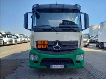 Camión cisterna MERCEDES ANTOS: foto 3