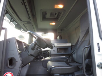 Camión cisterna Scania P310: foto 4