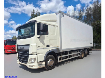Camión isotérmico DAF XF 106 440
