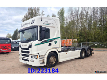 Camión chasis SCANIA G