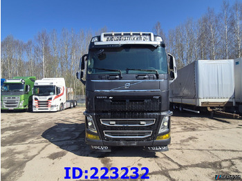 Camión forestal VOLVO FH16 700HP 8X4 Big Axles: foto 2
