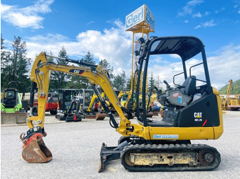 Miniexcavadora CATERPILLAR 301.7D