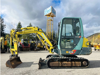 Miniexcavadora YANMAR B25V