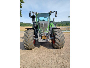 Tractor FENDT 718 Vario