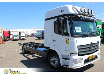 Camión chasis MERCEDES-BENZ Atego 1224