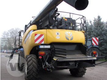 Cosechadora de granos New Holland CR 9090 SCR: foto 4