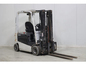 Carretilla elevadora eléctrica TCM