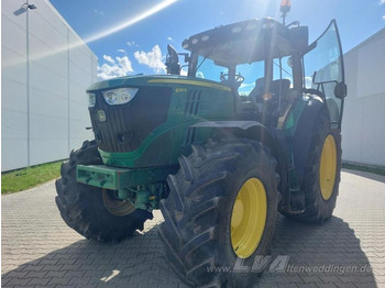 Tractor JOHN DEERE 6210R