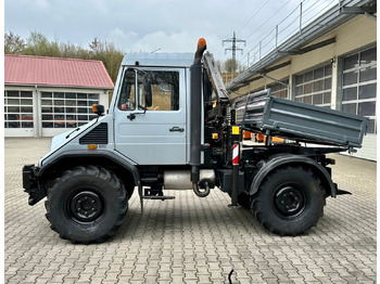 Camión volquete Unimog 130 - U130 418 74426 mit Kran und Winde Mer: foto 4