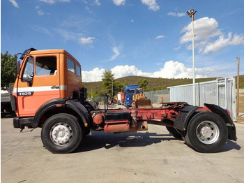 Cabeza tractora Mercedes-Benz NG Mercedes Benz 1929K 4X2: foto 3