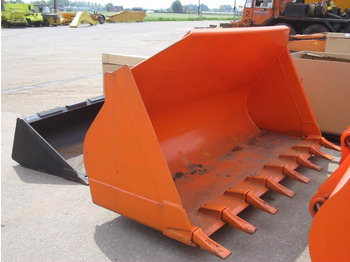 Cazo cargador HITACHI