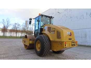 Compactador Caterpillar CS66B: foto 4
