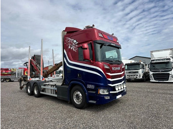Camión forestal SCANIA R 650