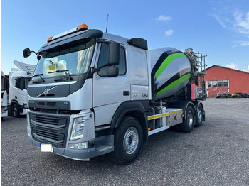Camión hormigonera VOLVO FM
