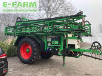 Pulverizador arrastrado CHD