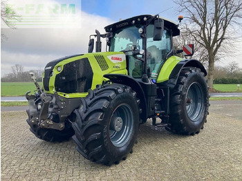 Tractor CLAAS Axion 830