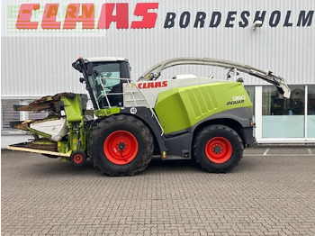 Cosechadora de forraje CLAAS Jaguar 950